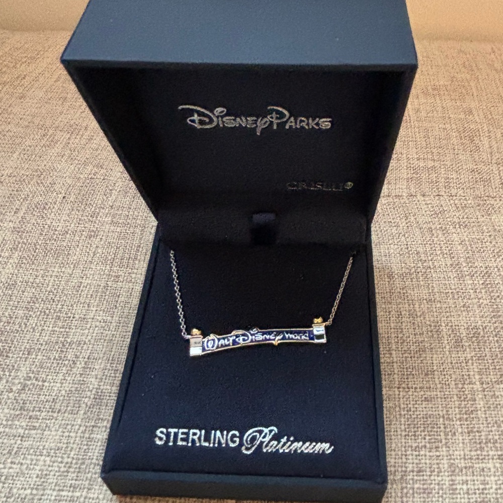 BNWT Crislu Walt Disney World Marquee Sterling Necklace (Park Exclusive)